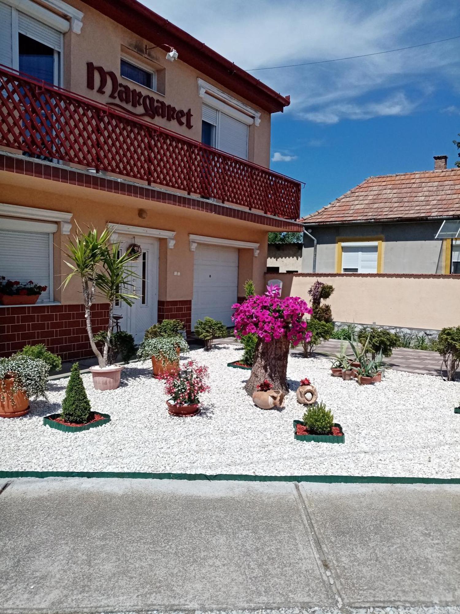 Margaret Apartman Egerszalok Luaran gambar