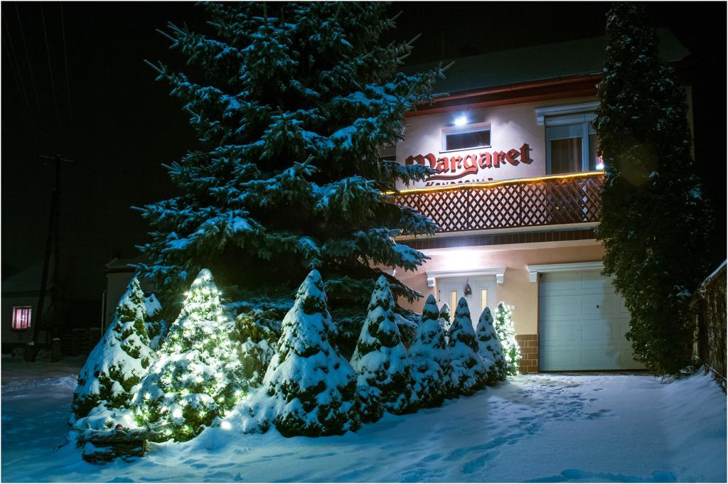 Margaret Apartman Egerszalok Bilik gambar