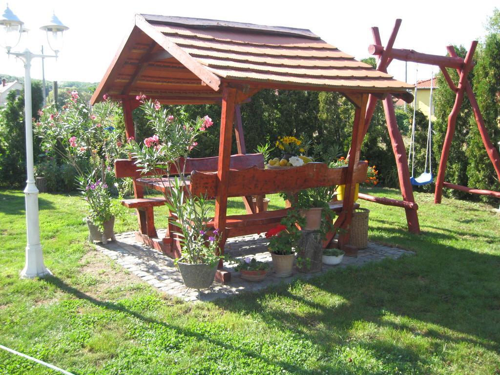 Margaret Apartman Egerszalok Luaran gambar
